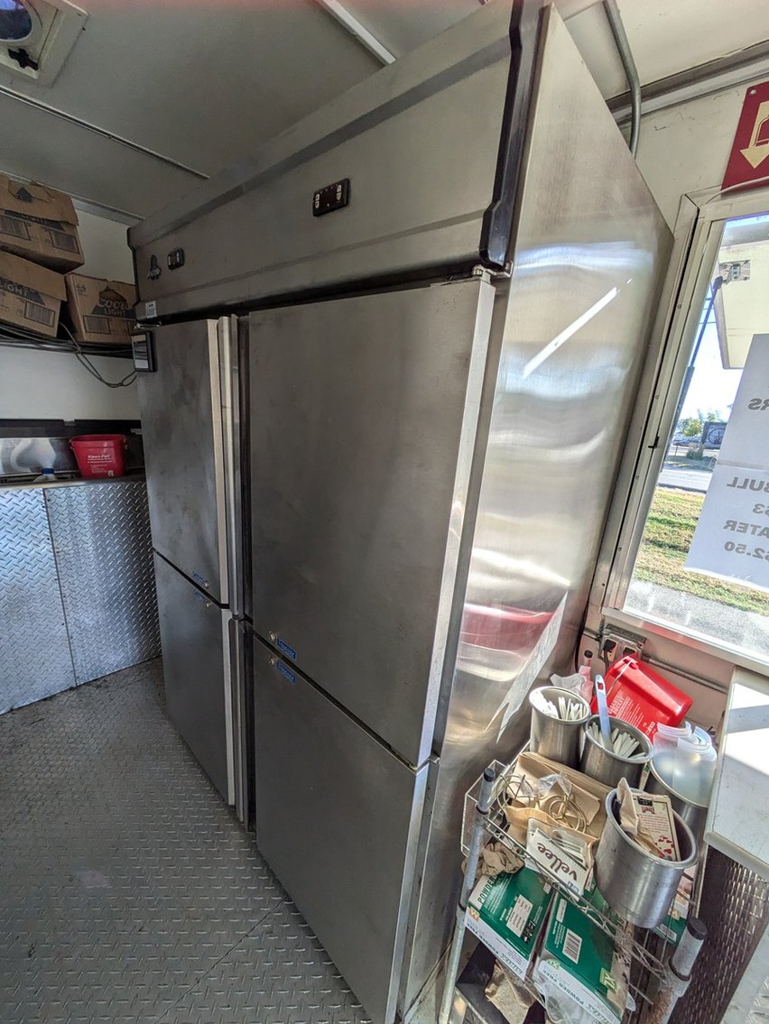 Image for 2003 Utilimaster Food Truck