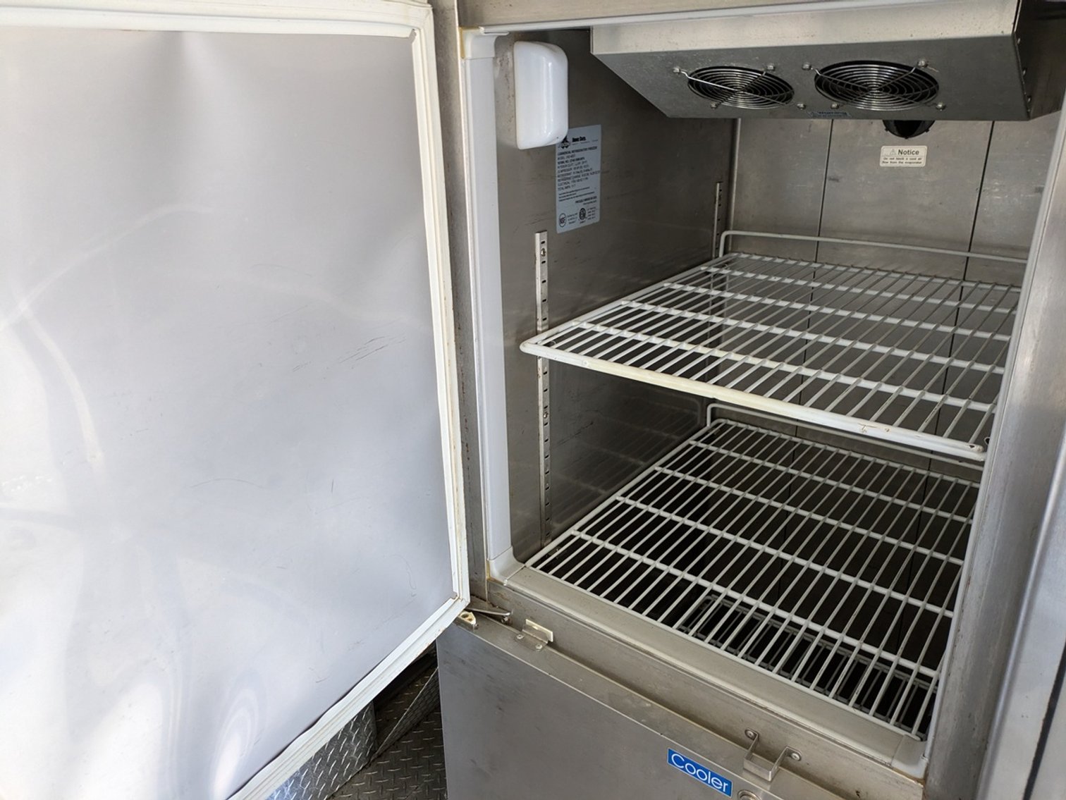 Image for 2003 Utilimaster Food Truck