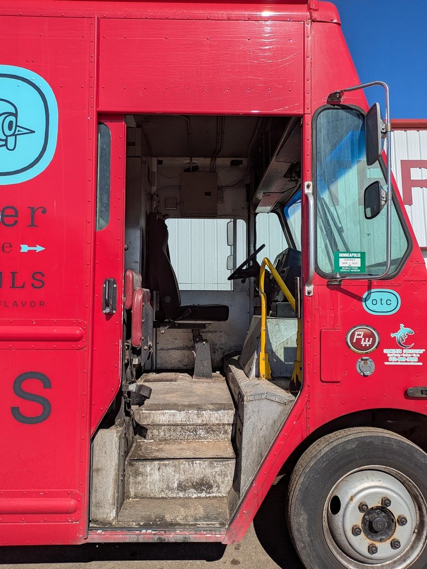 Image for 2004 Freightliner Food Truck