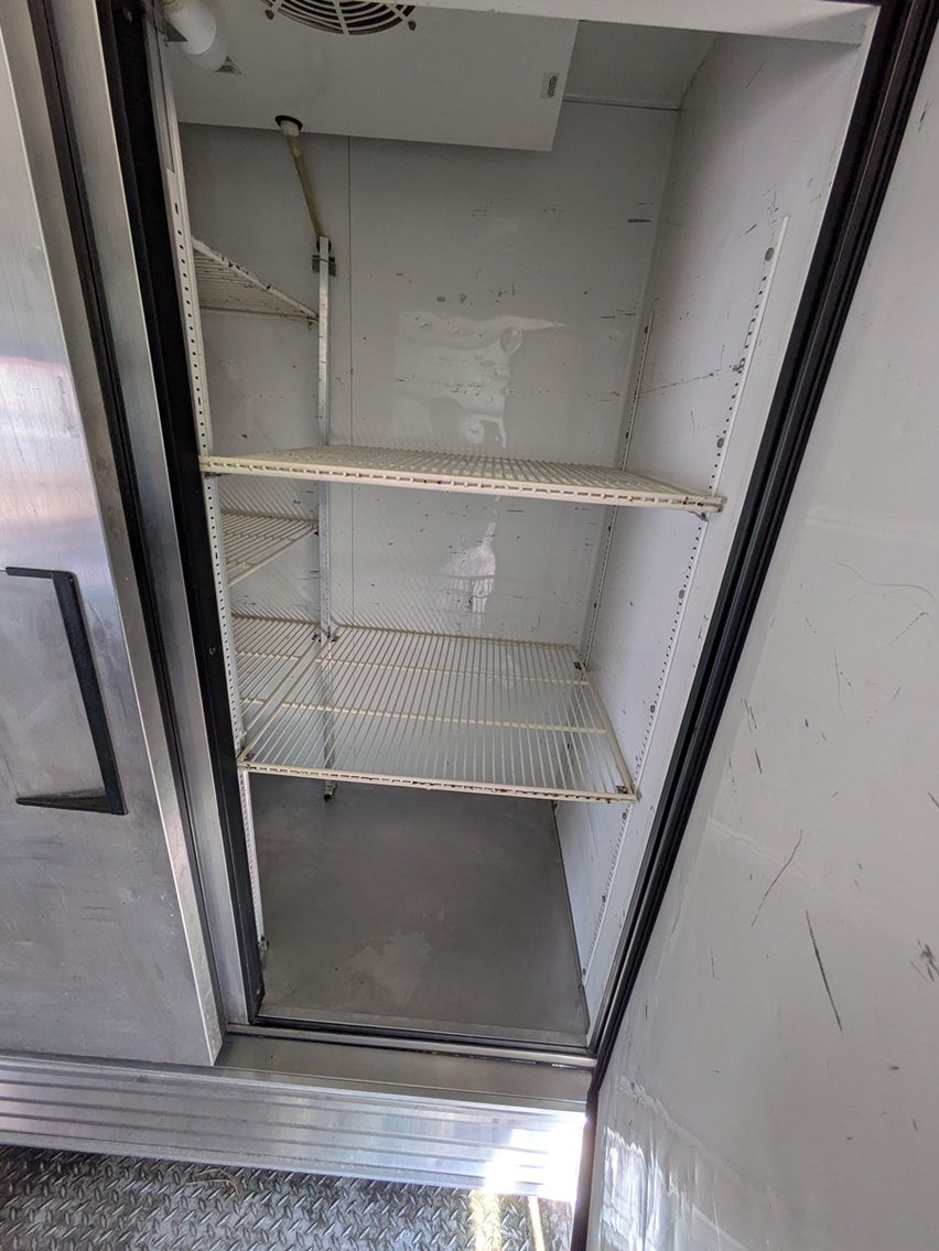 Image for 2004 Freightliner Food Truck