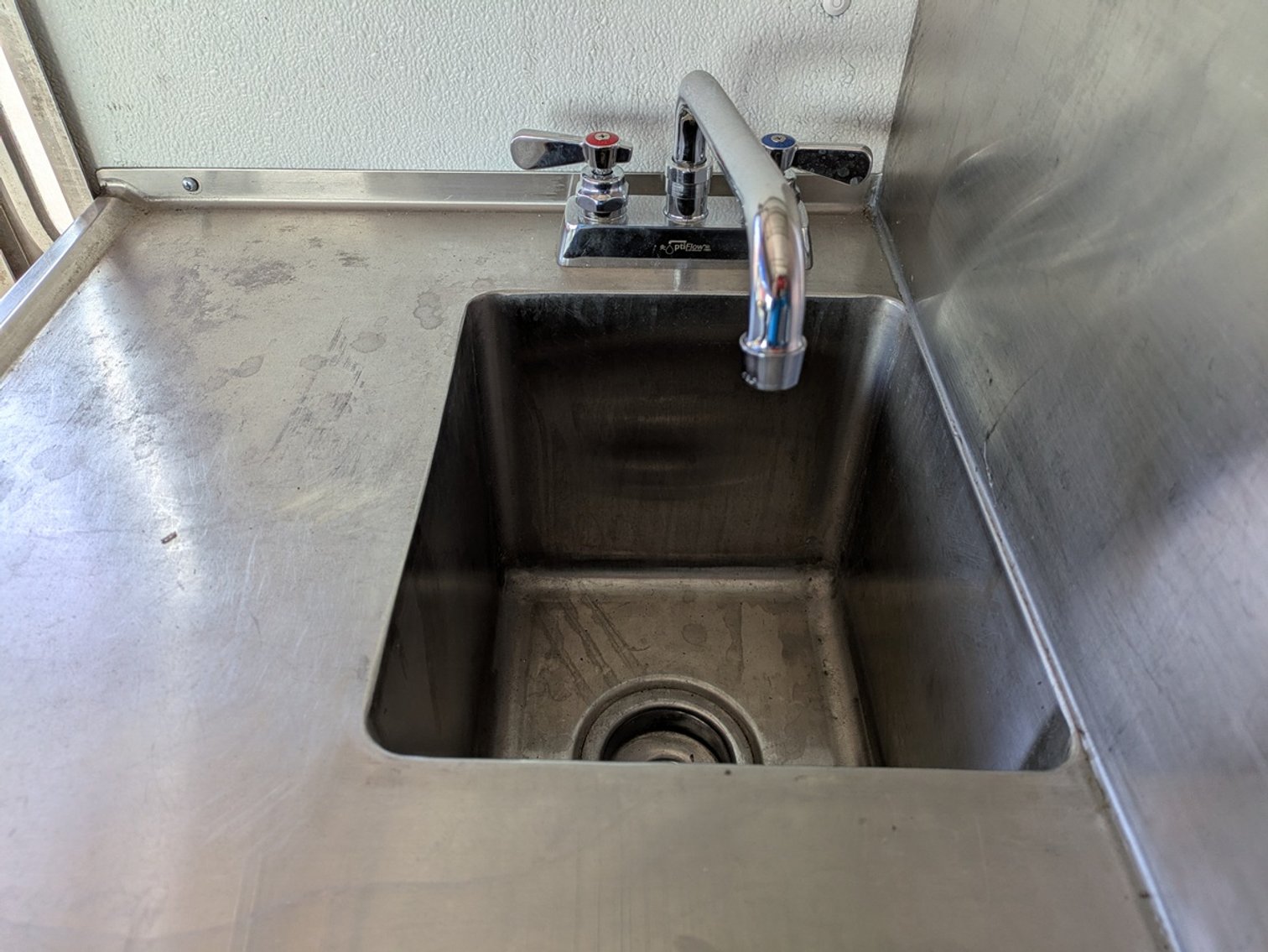 Image for 2004 Freightliner Food Truck