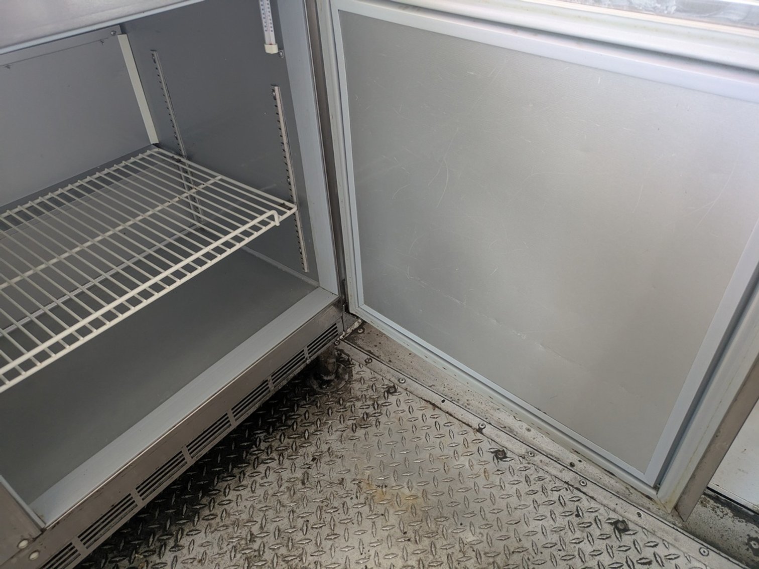 Image for 2004 Freightliner Food Truck