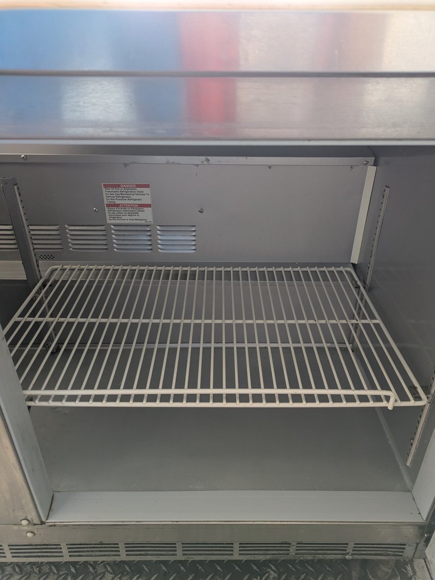 Image for 2004 Freightliner Food Truck