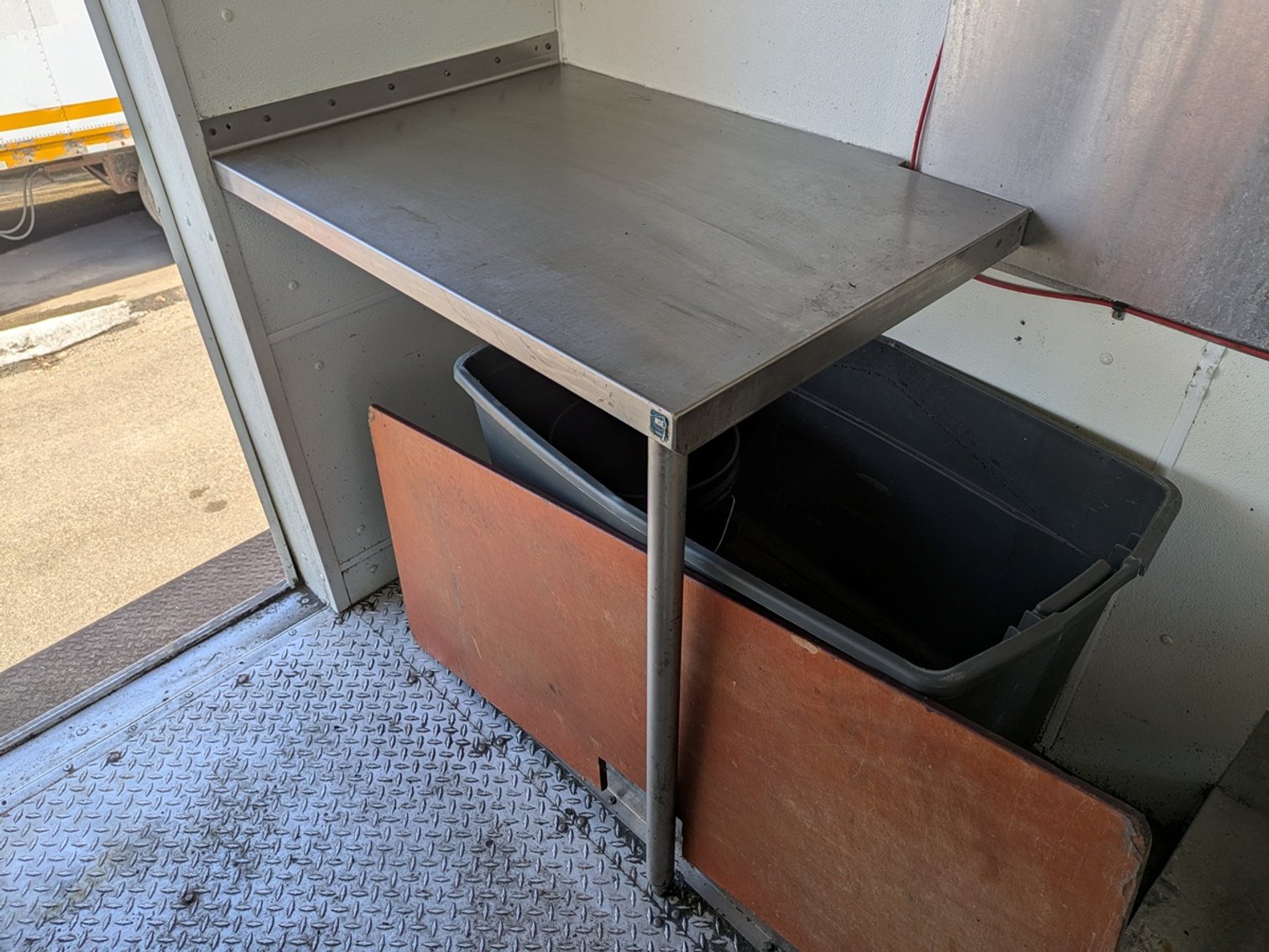 Image for 2004 Freightliner Food Truck