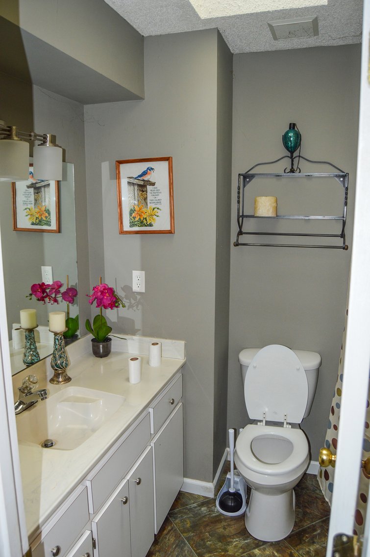 Image for 1704 S. Cannon Boulevard, Shelbyville