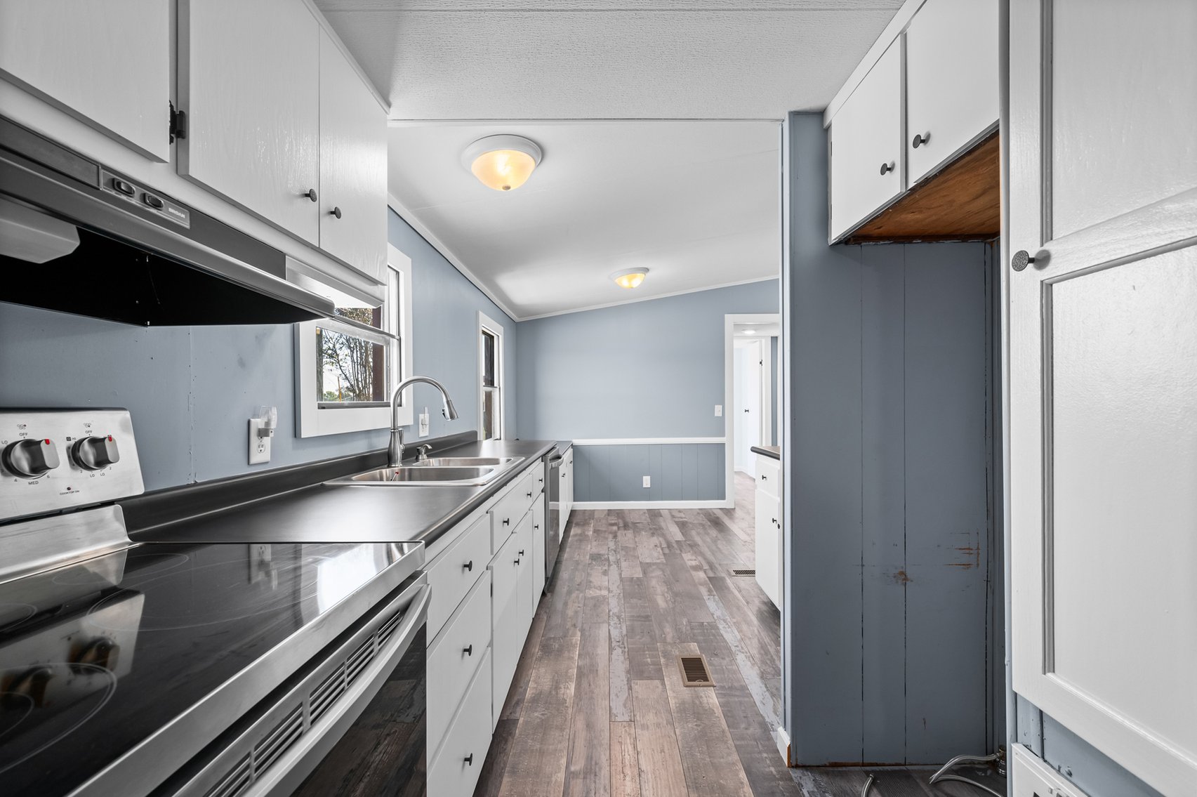 Image for 1201 MG England Road, Manchester