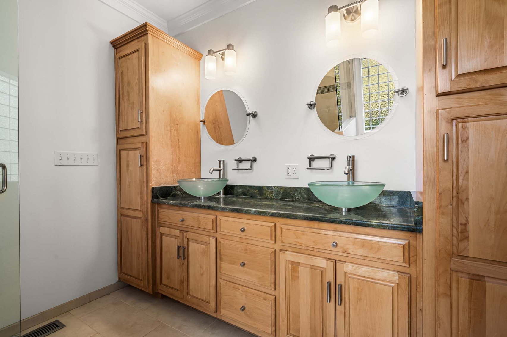 Image for 369 Adams Ridge Lane, Woodbury