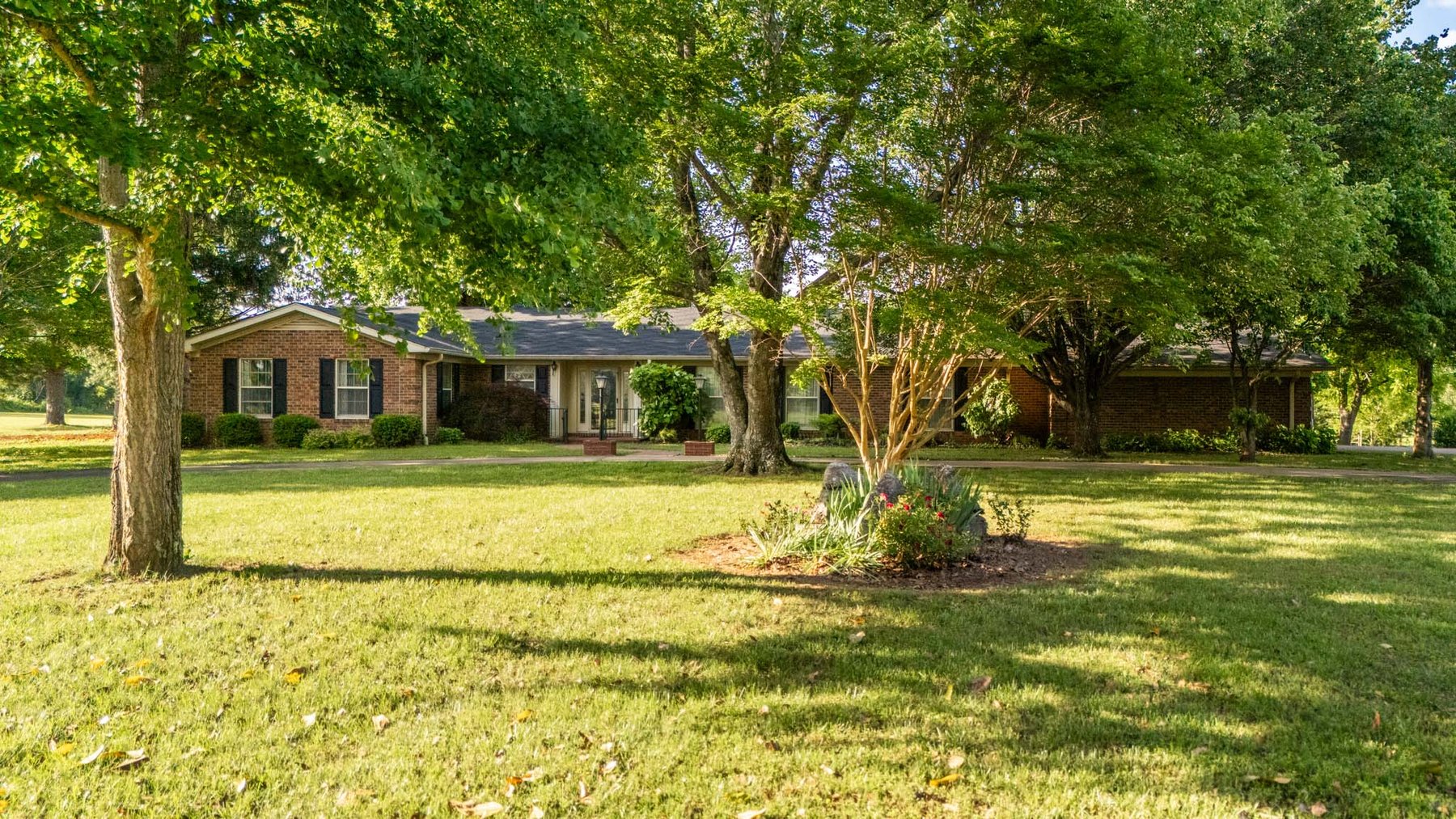 Image for 2402 River Road, Murfreesboro