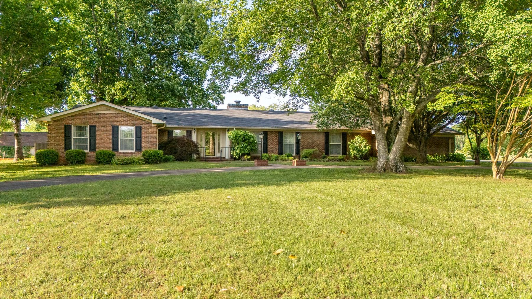 Image for 2402 River Road, Murfreesboro