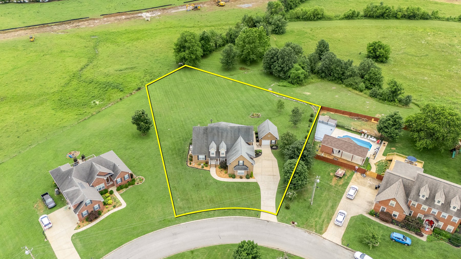 Image for 120 North Point Circle N, Shelbyville