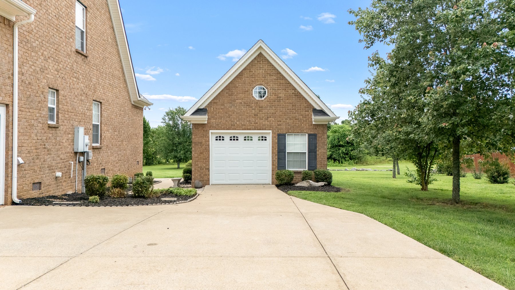 Image for 120 North Point Circle N, Shelbyville