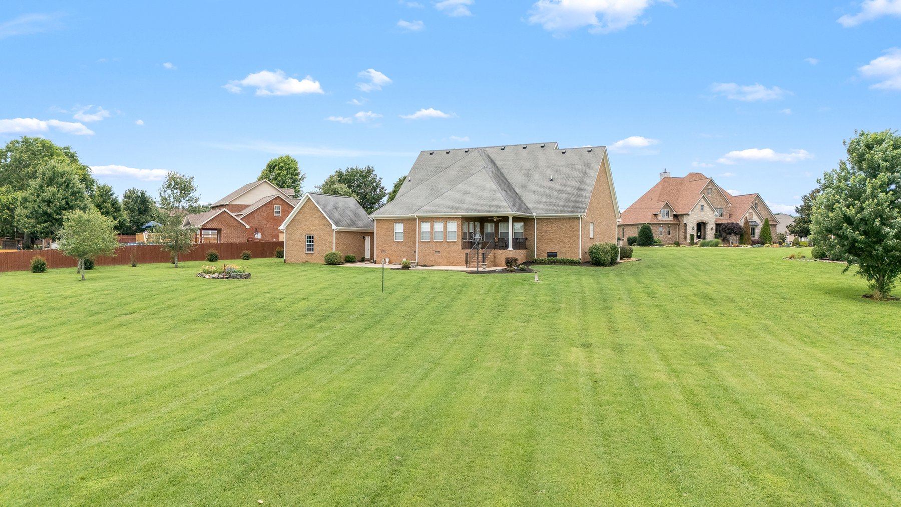 Image for 120 North Point Circle N, Shelbyville