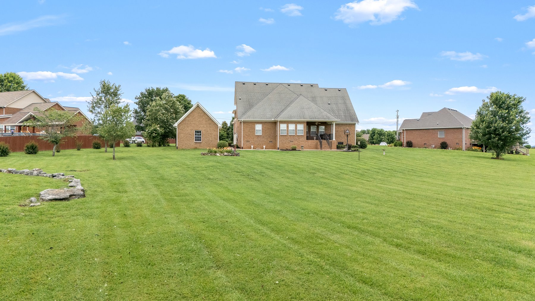 Image for 120 North Point Circle N, Shelbyville