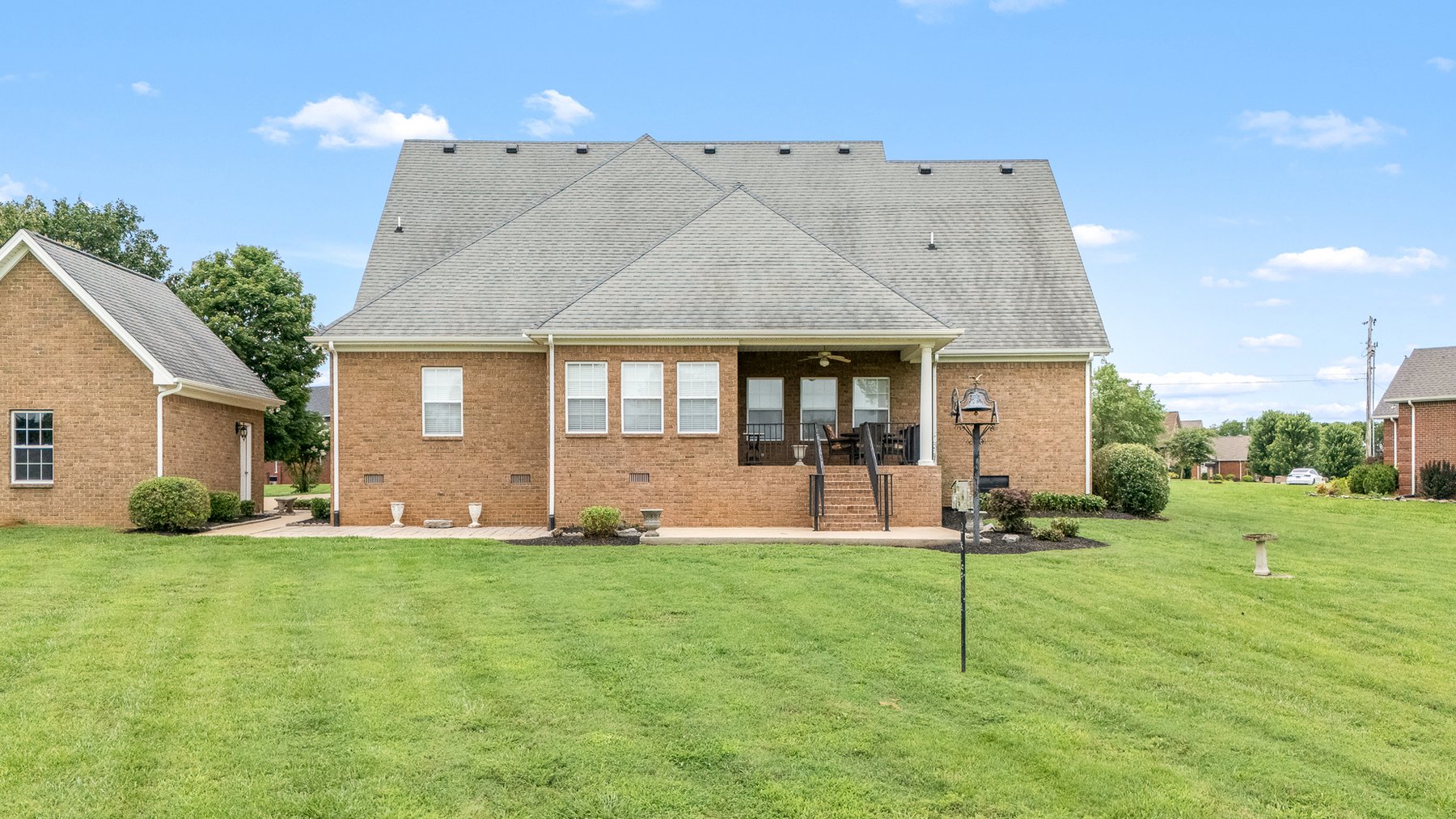 Image for 120 North Point Circle N, Shelbyville