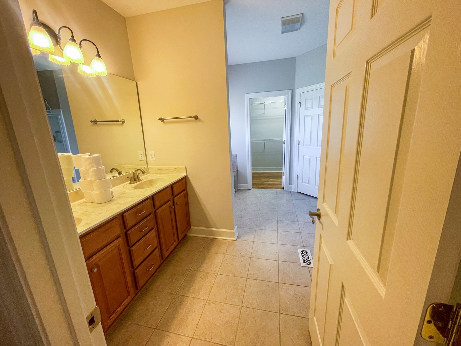 Image for 120 North Point Circle N, Shelbyville