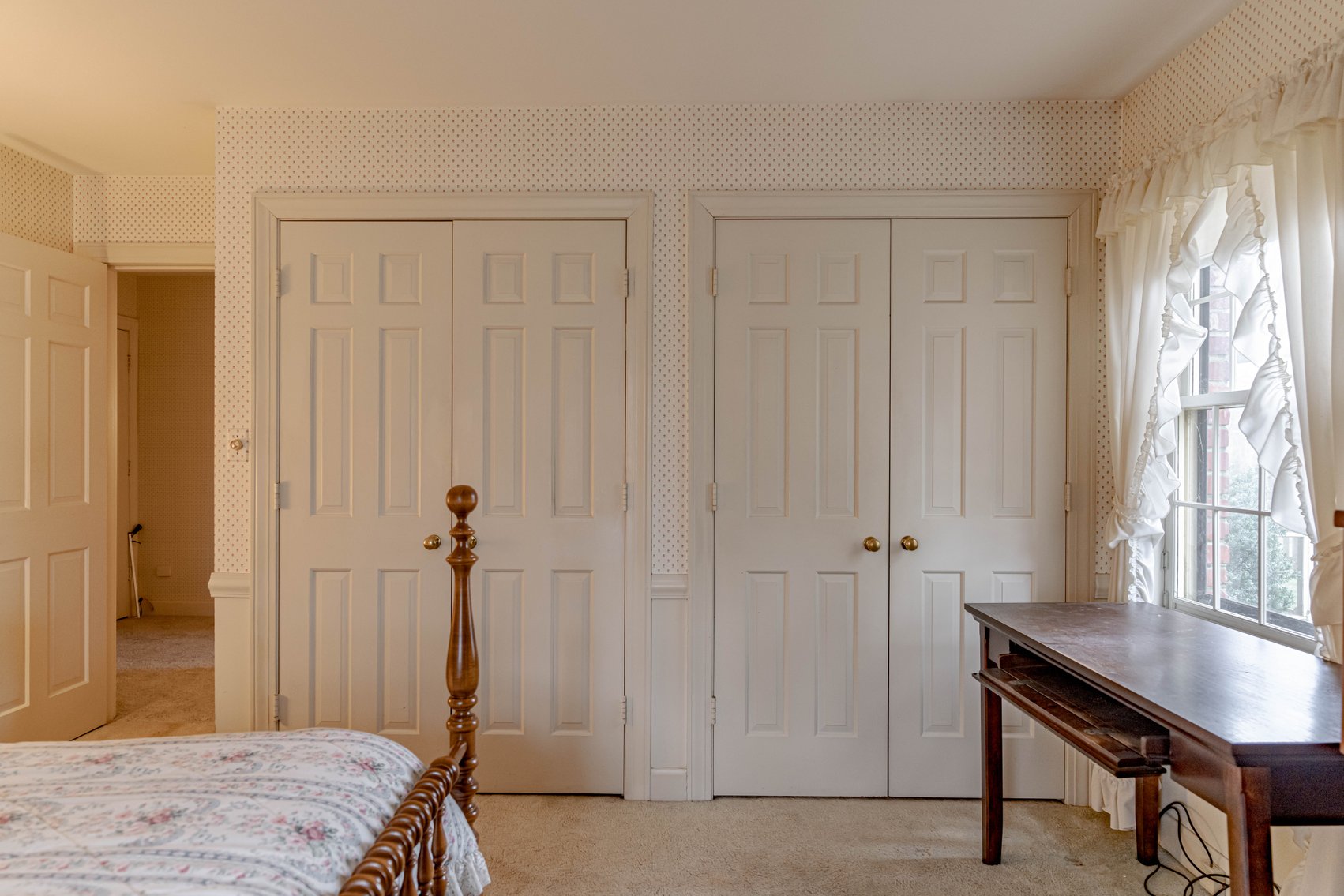 Image for Absolute Estate Auction in The City of Hurstbourne - Real Estate