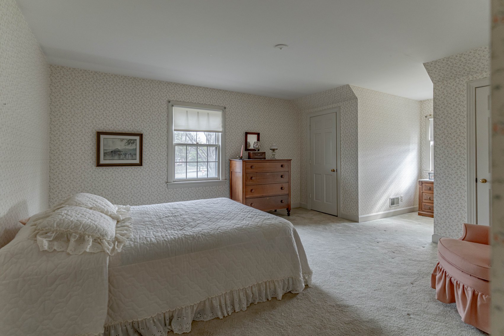 Image for Absolute Estate Auction in The City of Hurstbourne - Real Estate