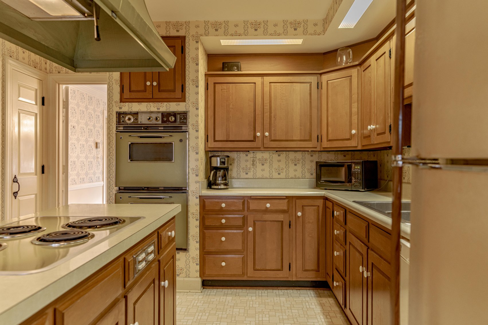 Image for Absolute Estate Auction in The City of Hurstbourne - Real Estate