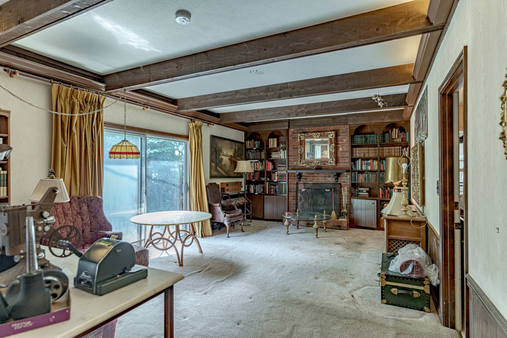 Image for Absolute Real Estate Auction in Crestwood