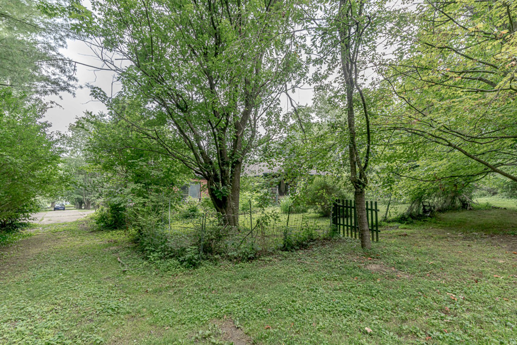 Image for Absolute Real Estate Auction in Crestwood