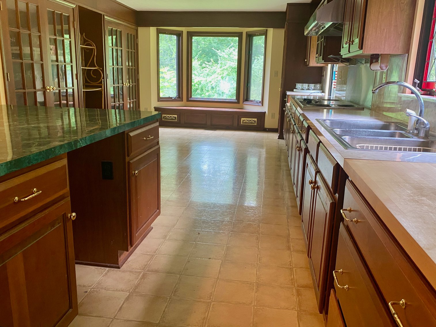 Image for Absolute Real Estate Auction in Crestwood