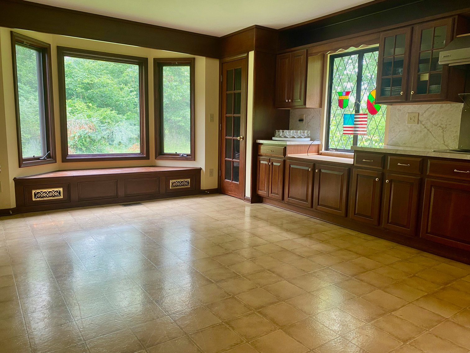 Image for Absolute Real Estate Auction in Crestwood