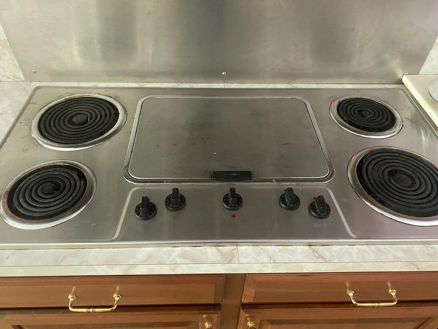 Image for Absolute Real Estate Auction in Crestwood