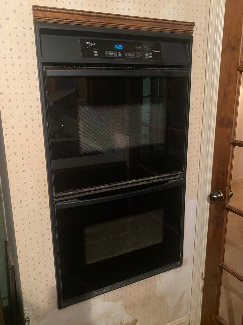 Image for Absolute Real Estate Auction in Crestwood