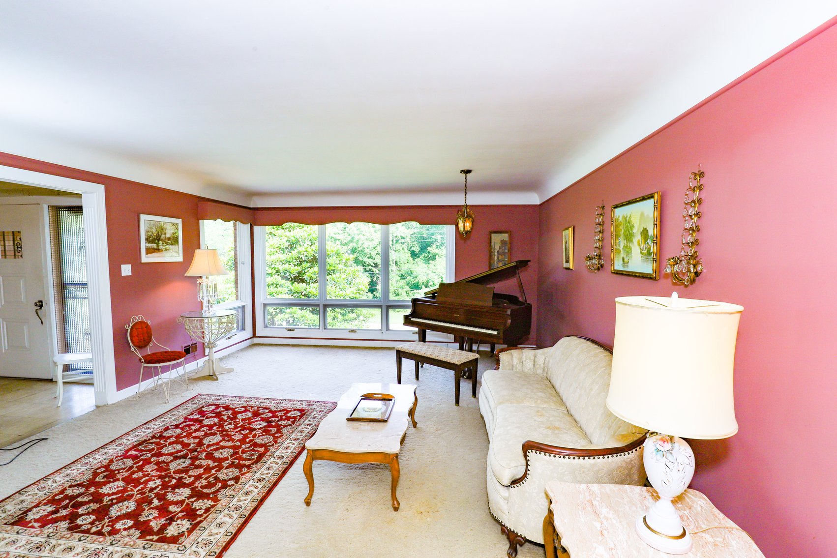 Image for Absolute Real Estate Auction in the Seneca Park area