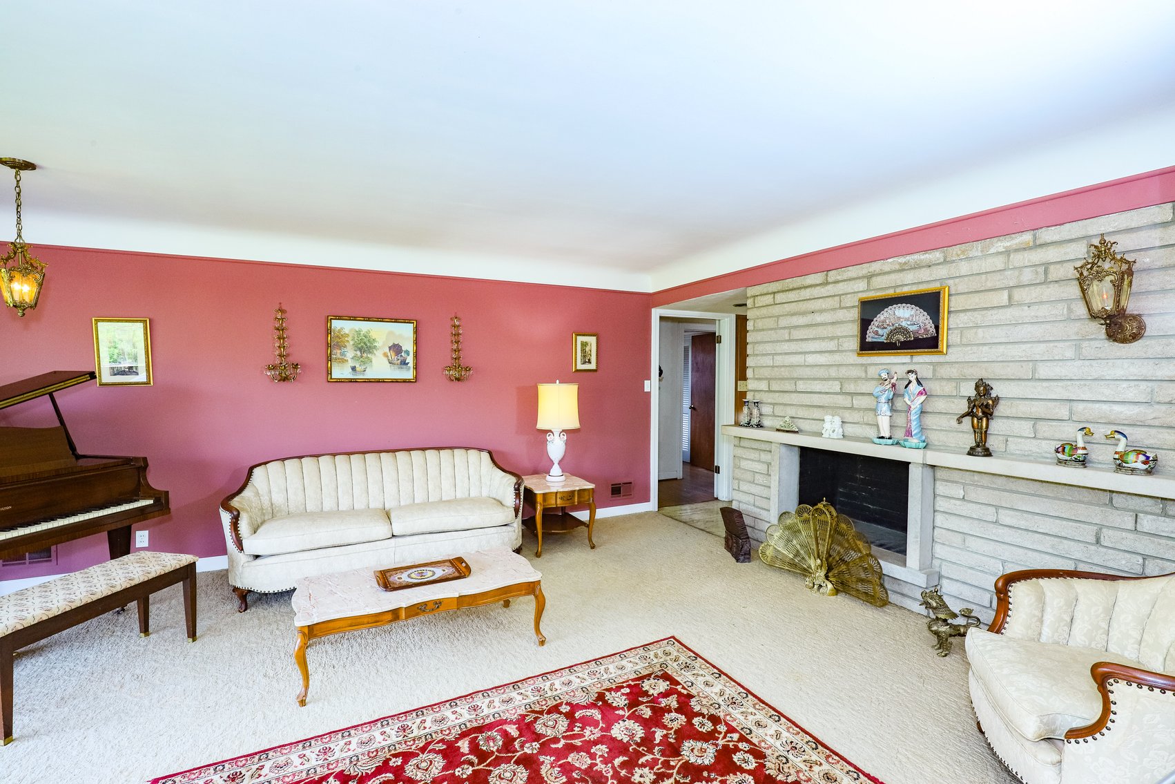 Image for Absolute Real Estate Auction in the Seneca Park area