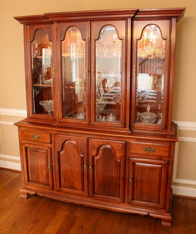 Image for Estate Auction in the City of Hurstbourne