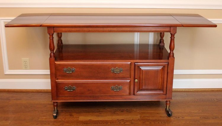 Image for Estate Auction in the City of Hurstbourne