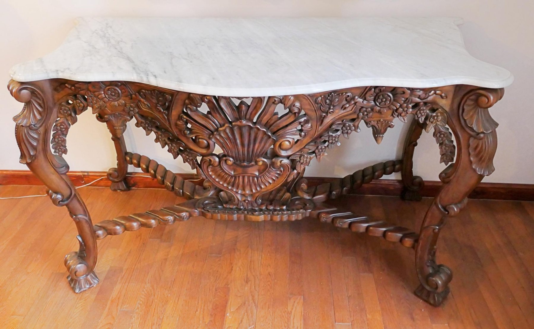 Image for Large Estate Auction in Southeast Louisville: The Home