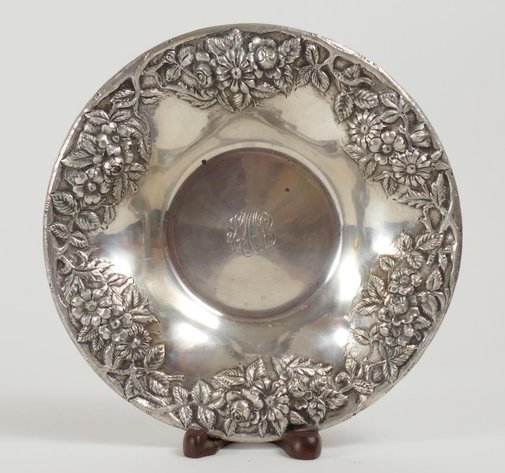 Image for Downsizing Auction in The Highlands