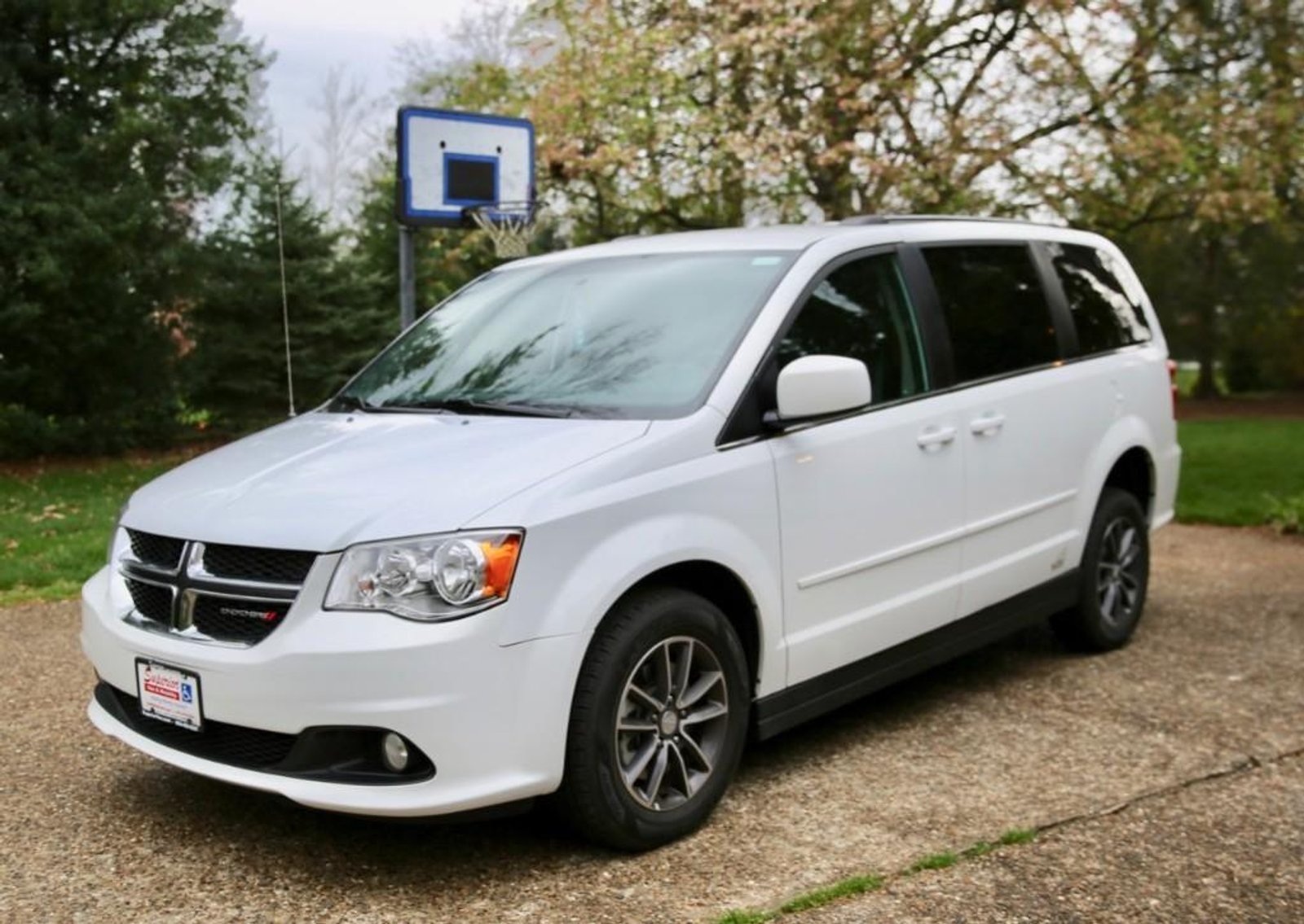 Image for Estate Auction in the City of Hurstbourne