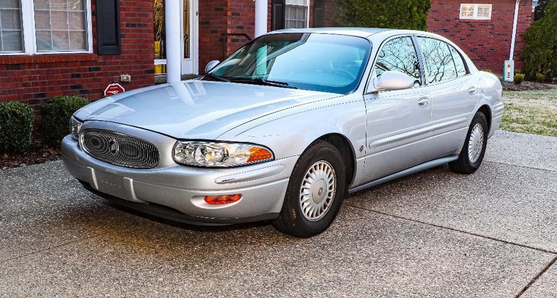 Image for Absolute Estate Auction – 1229 Hogarth Dr., City of Hurstbourne 40222