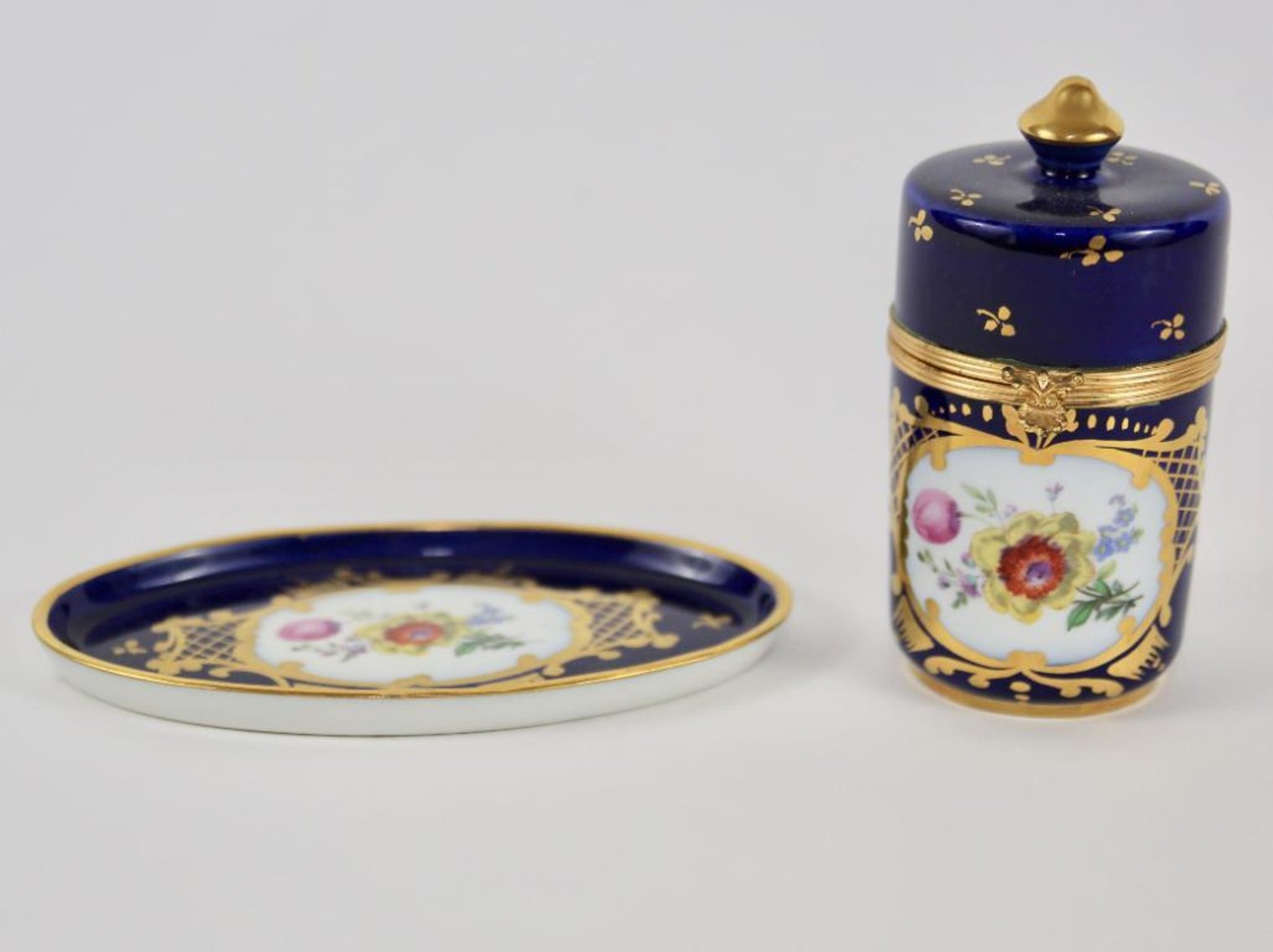 Image for Absolute Downsizing Auction in The Highlands