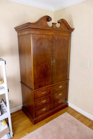 Image for Huge Downsizing Auction on Ten Broeck Way