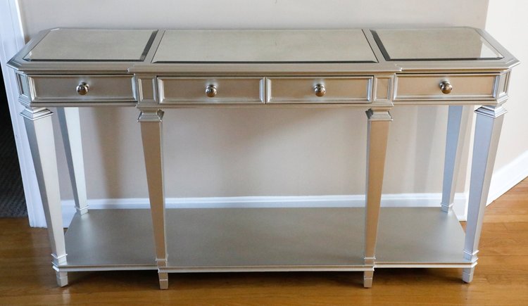 Image for Exclusive High-End Furniture & Decor Auction