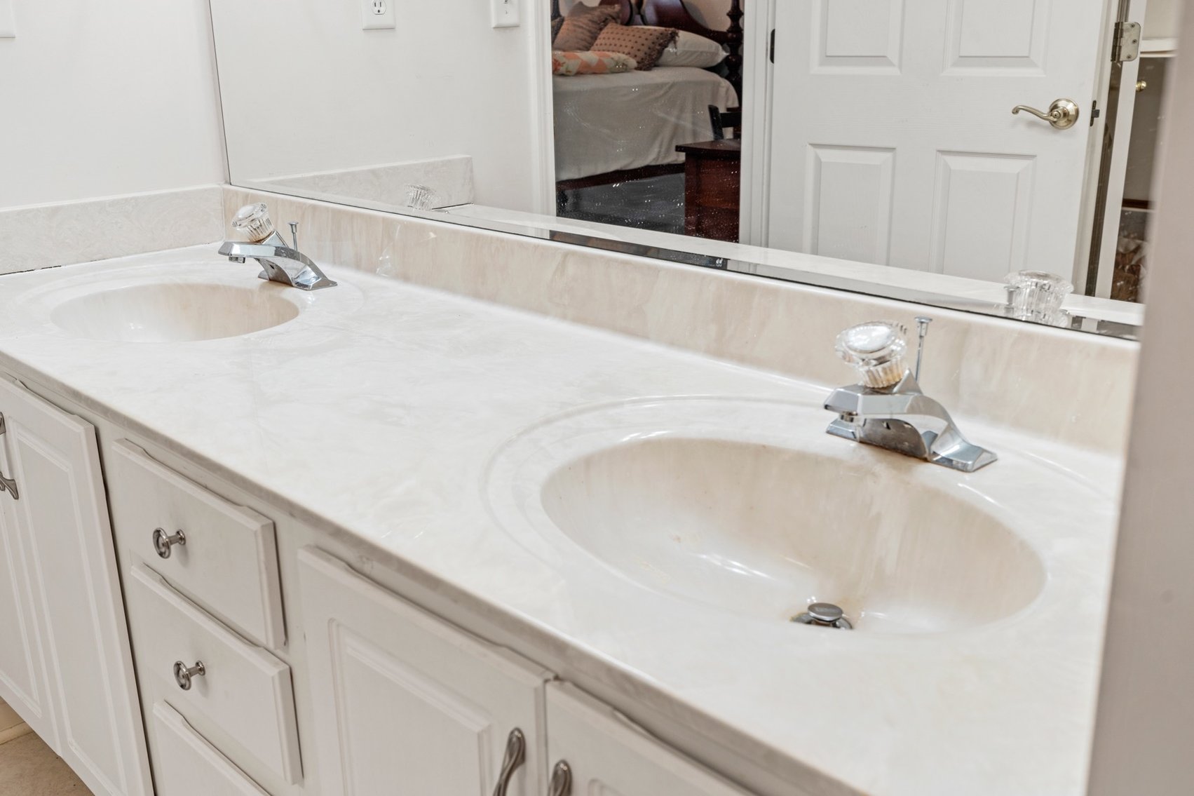 Image for Absolute Real Estate Auction in River Pointe