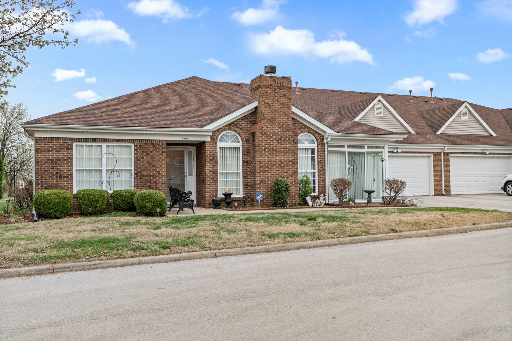 Image for Absolute Real Estate Auction in River Pointe