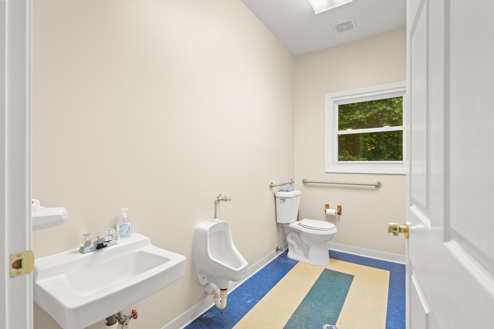 Image for Incredible Opportunity: Commercial Real Estate on 4 Acres in LaGrange