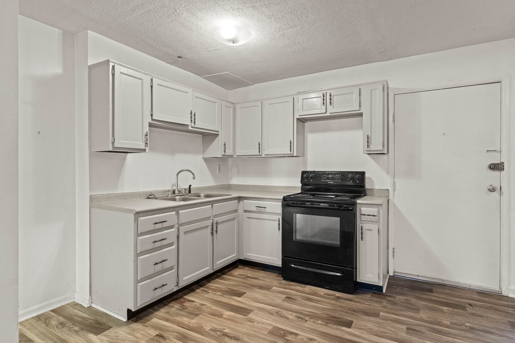 Image for Absolute Real Estate Auction: Townhome in Clifton Heights