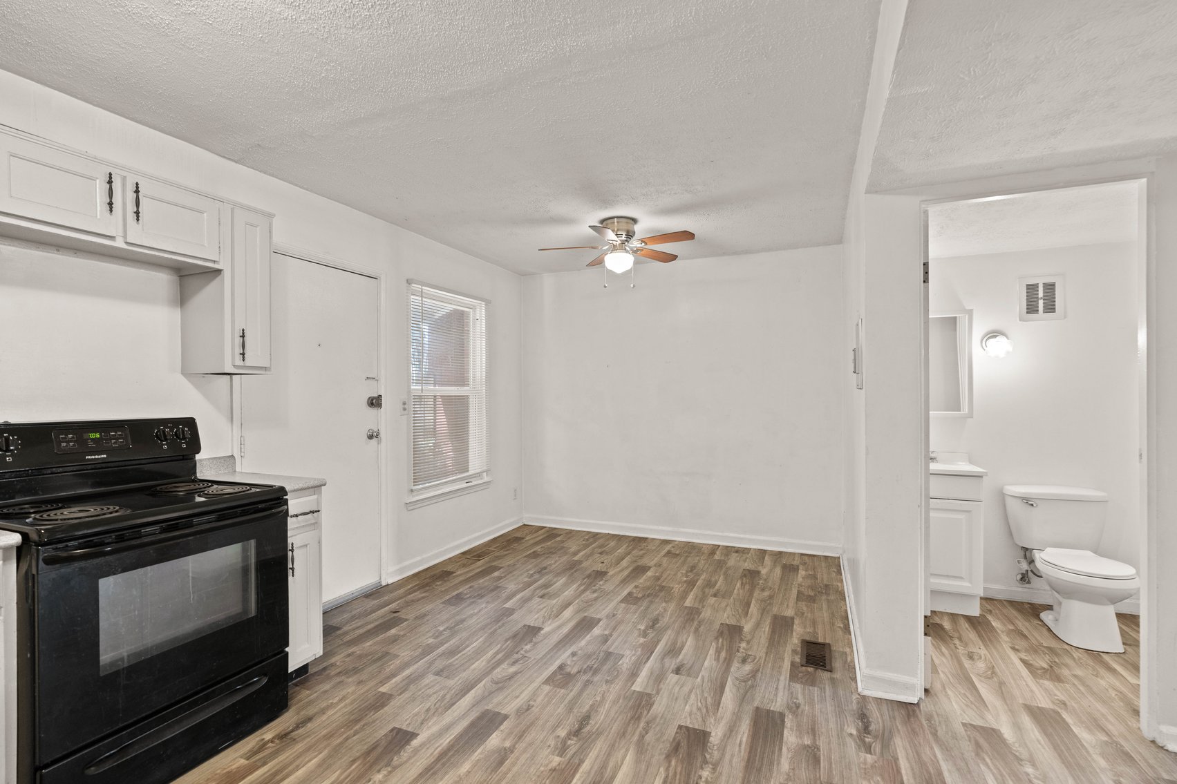 Image for Absolute Real Estate Auction: Townhome in Clifton Heights