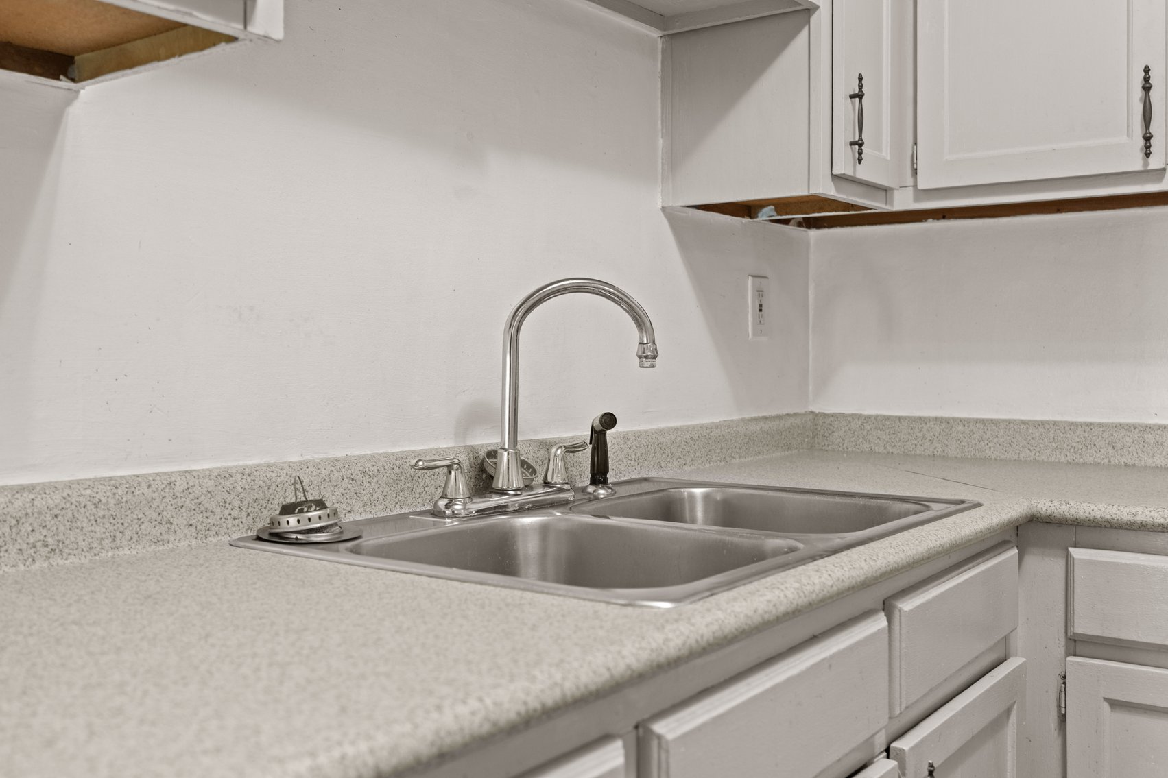 Image for Absolute Real Estate Auction: Townhome in Clifton Heights