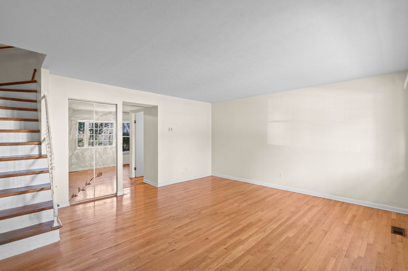 Image for Absolute Real Estate Auction: Townhome in Clifton Heights