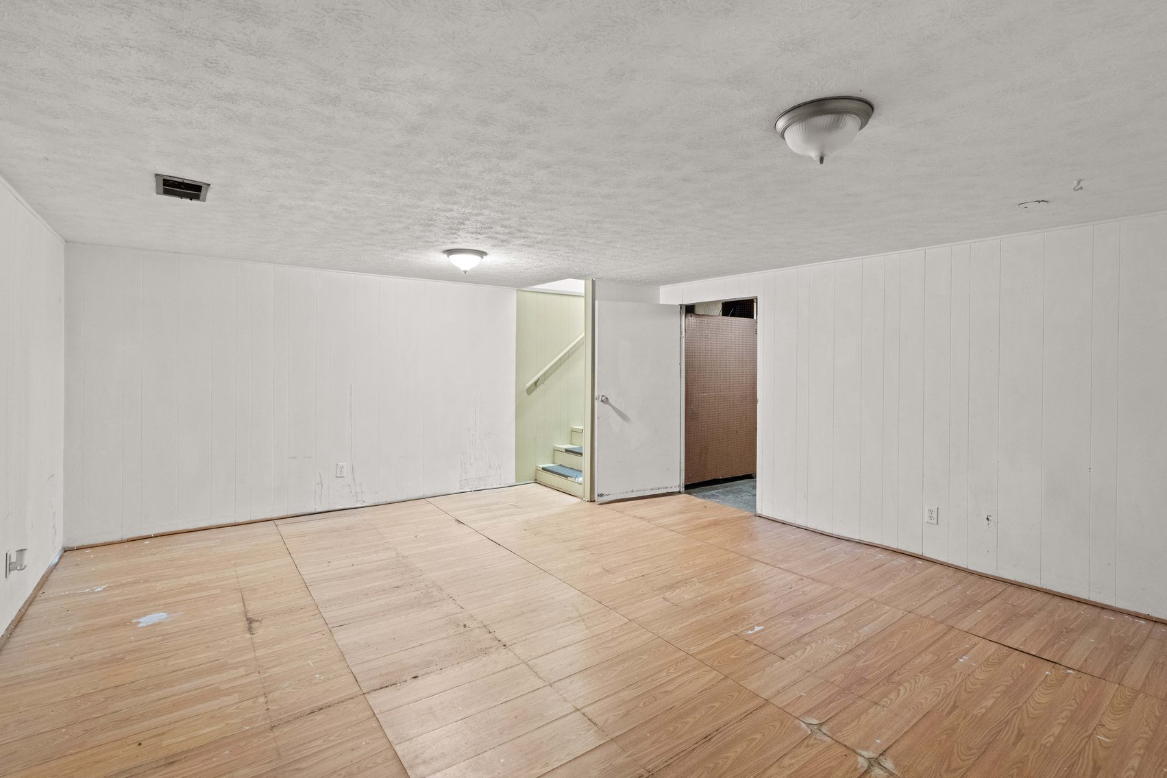 Image for Absolute Real Estate Auction: Townhome in Clifton Heights