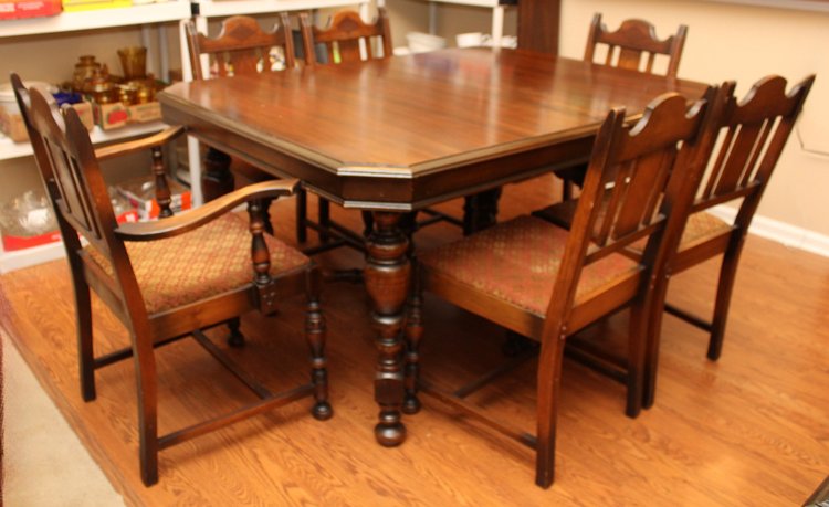 Image for Collectibles, Furniture & Nostalgia Downsizing Auction