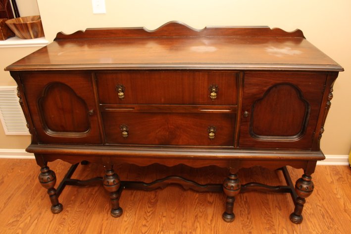 Image for Collectibles, Furniture & Nostalgia Downsizing Auction