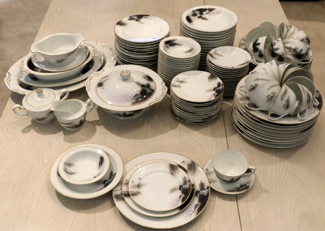 Image for Estate Auction in Coach Gate